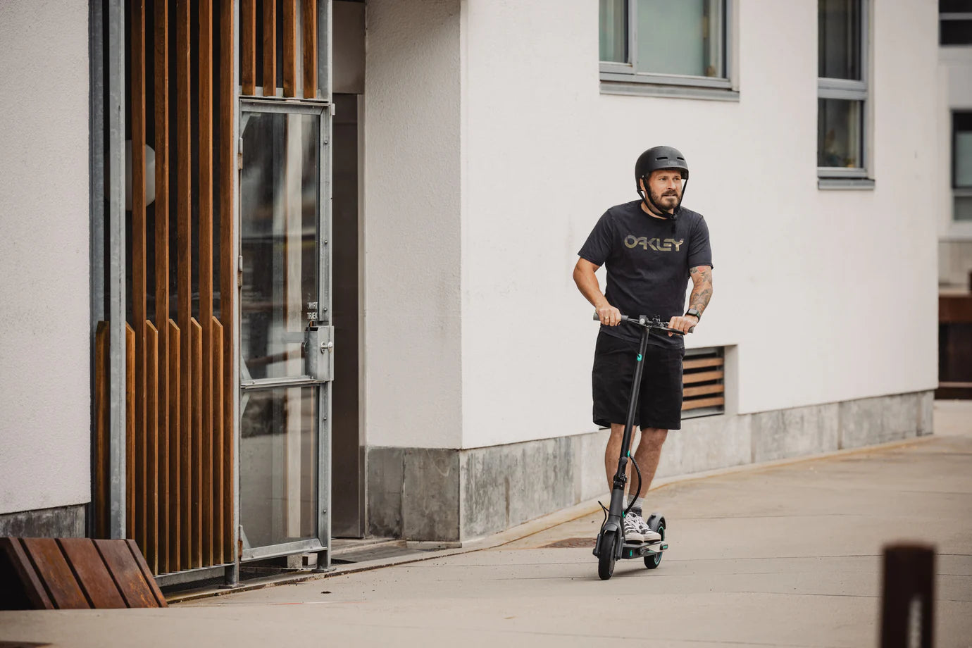 V8 Pro Elsparkcykel (30 km/h)