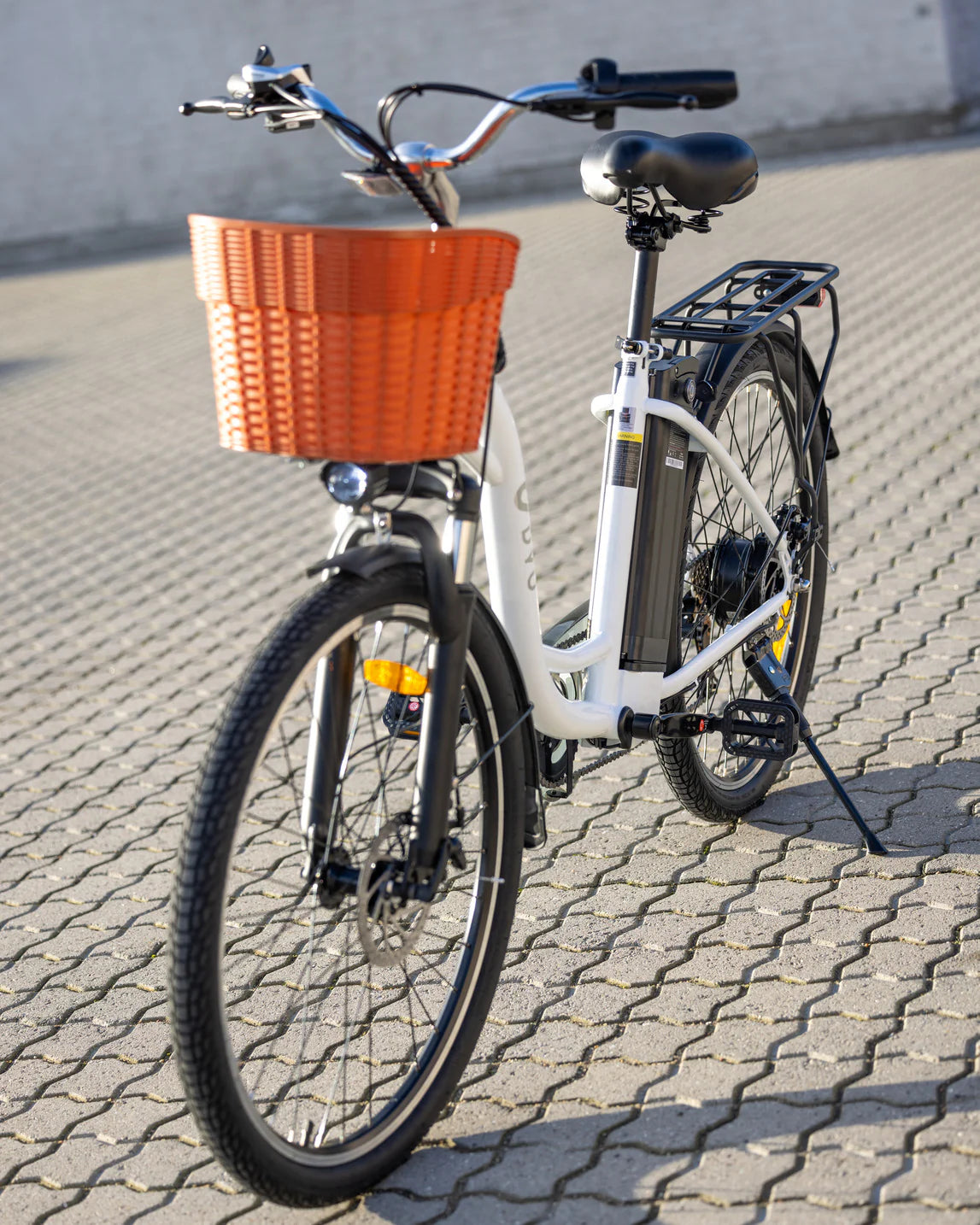 C6 Elcykel (25 km/h)