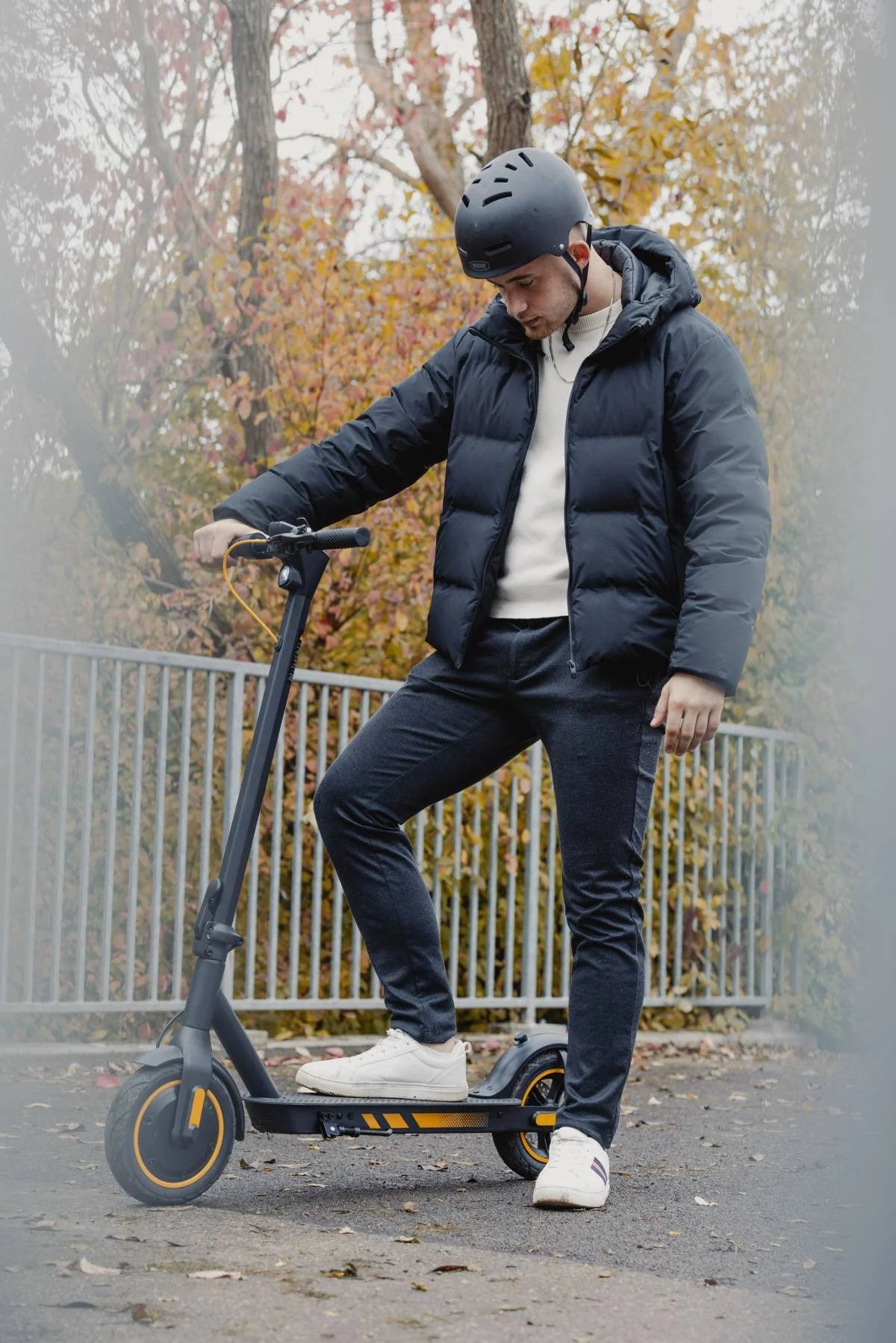 V10 Elsparkcykel (30 km/h)